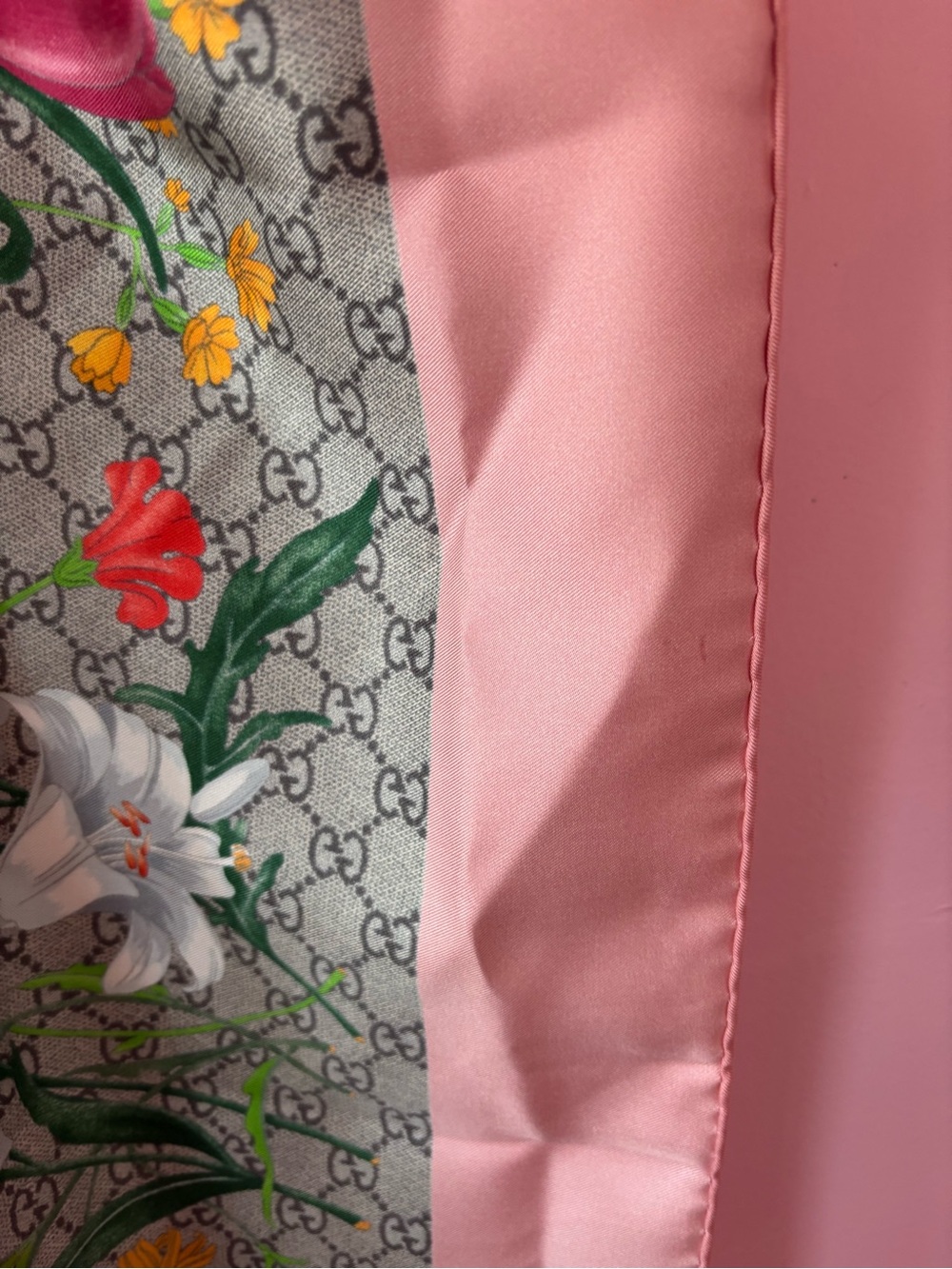 Gucci Flora print silk scarf - Picture 12 of 16